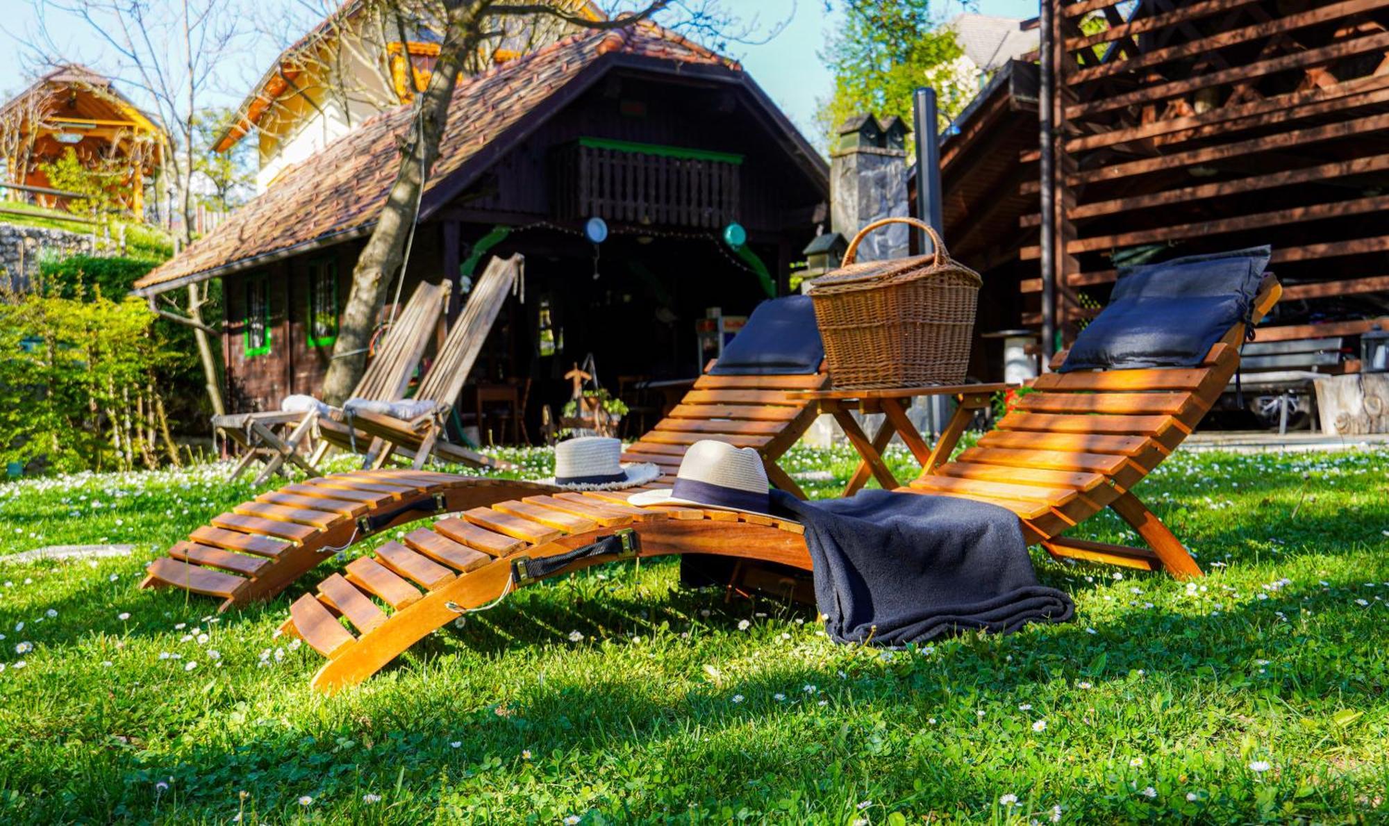 Resort Pod Orehi - Bled - Apartma & Glamping & Savna Exterior photo