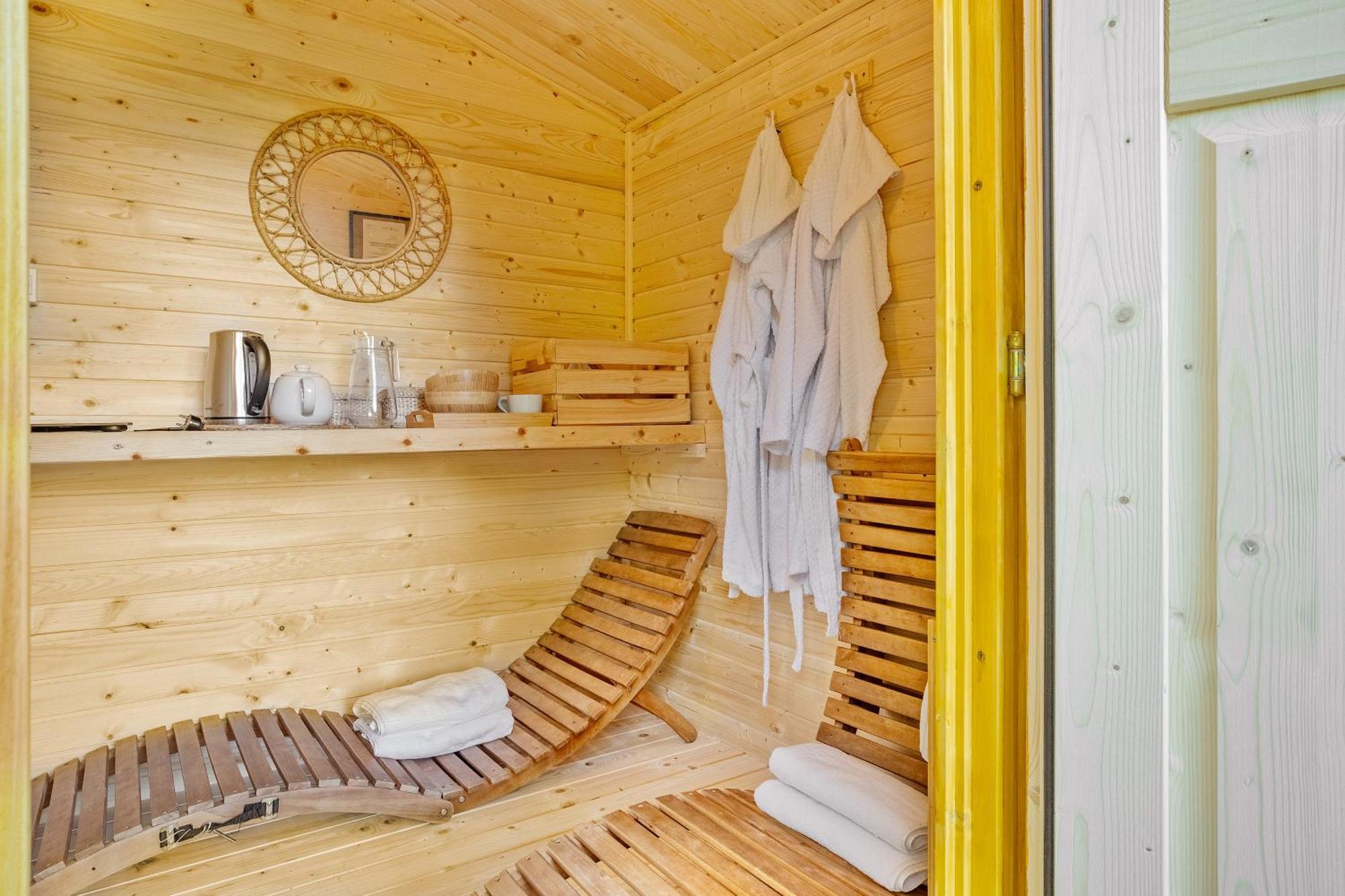Resort Pod Orehi - Bled - Apartma & Glamping & Savna Exterior photo
